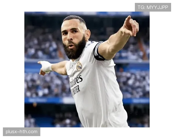 本泽马18年生涯全景:从里昂天才到皇马旗帜 本泽马18年生涯全景:从里昂天才到皇马旗帜